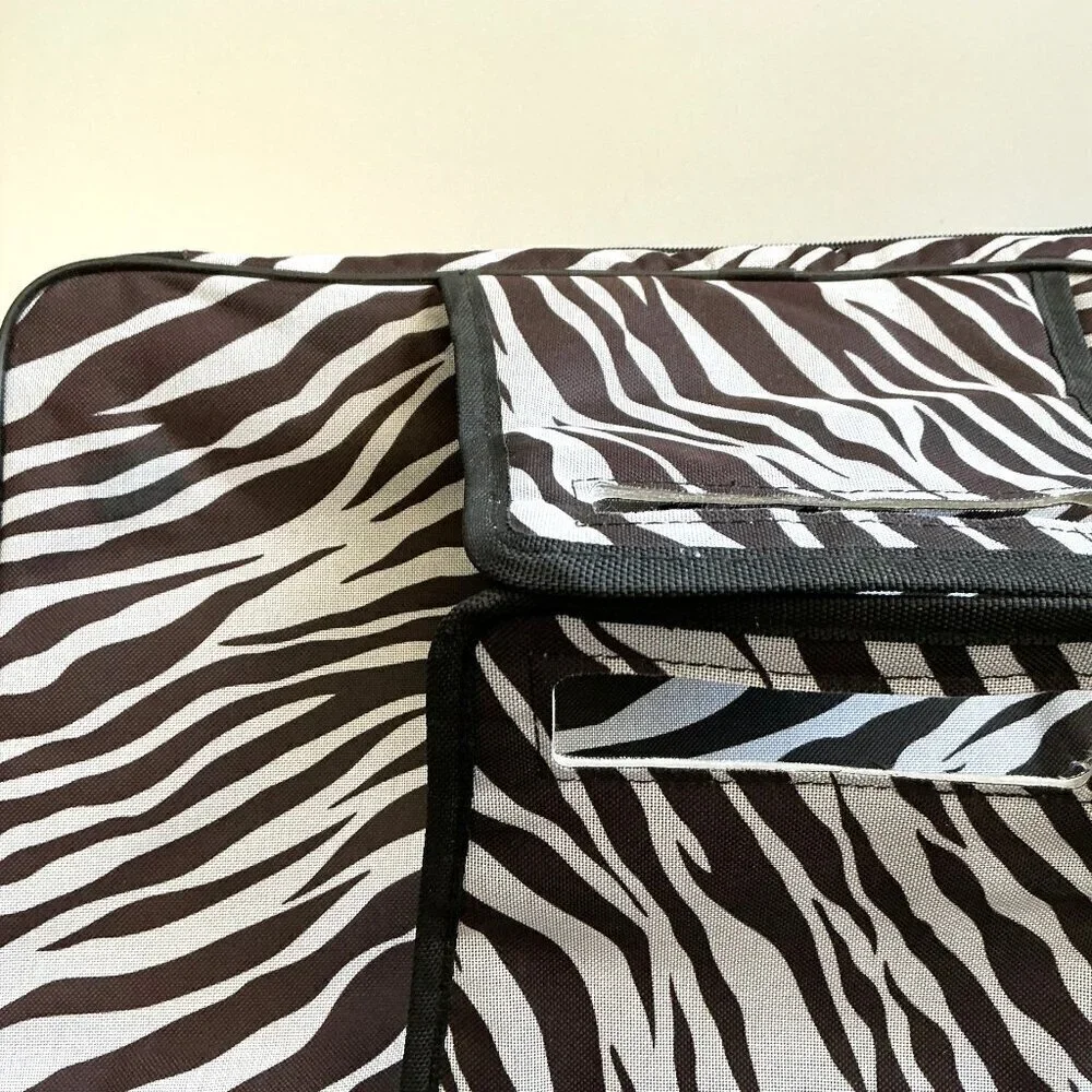 DOUBLE DECKER INSULATED FOOD AND BEVERAGE CARRY BAG ZEBRA PRINT PICNIC, TAILGATE